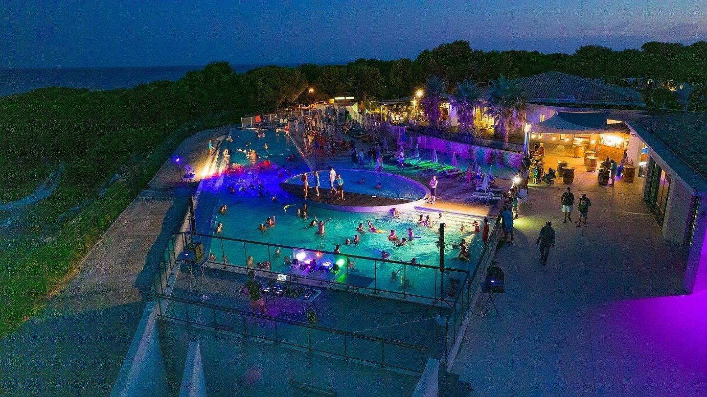 Camping 4 étoiles - Parc aquatique - ef0bdc in Couronne Vieille, Martigues