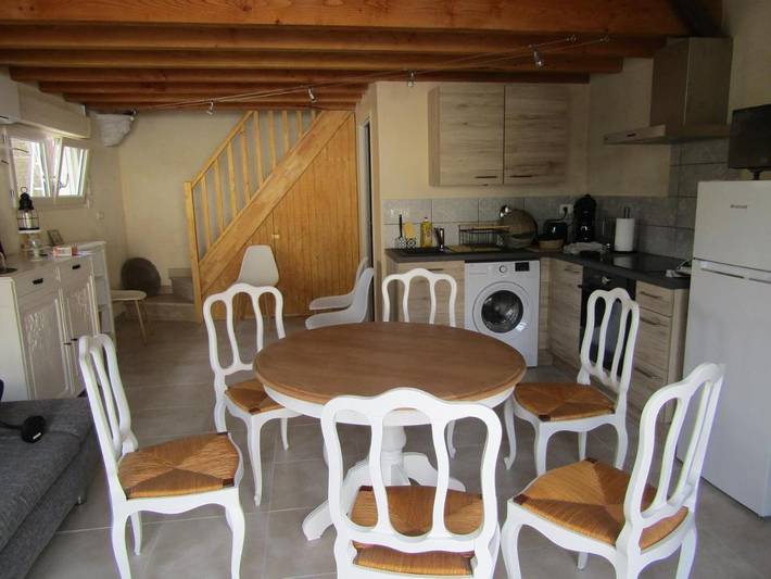 Location de vacances pour 6 personnes, avec terrasse à Cercy-la-Tour - 2