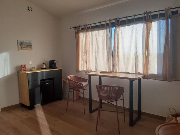 Chambre d’hôte pour 2 personnes, avec terrasse et vue
