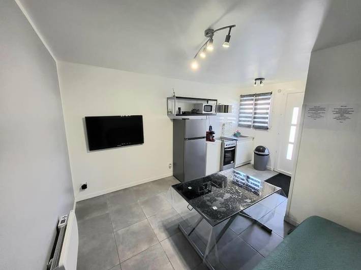 Gîte pour 4 personnes, avec Terrasse à Claye-Souilly - 2