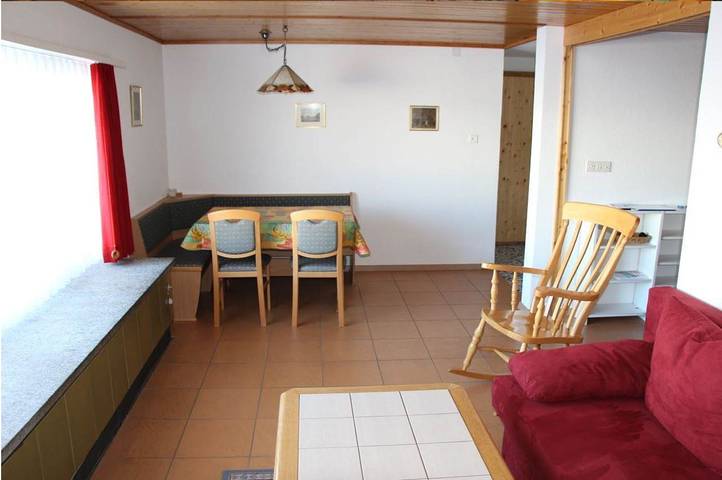 Ganze Ferienwohnung, Haus Bernova - 2.5 Zimmerwohnung mit Bad/Dusche in Flumserberg, Flums