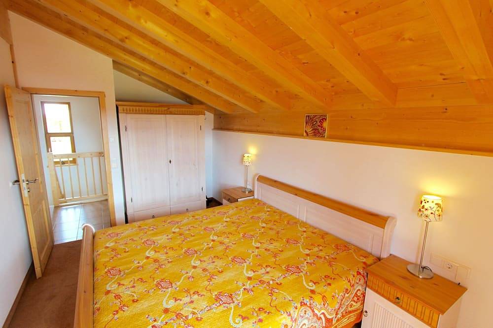 Großes Ferienhaus mit freiem See- und Alpenblick, Boot und viele andere Extras in Lechbruck am See, Bayerisch Schwaben