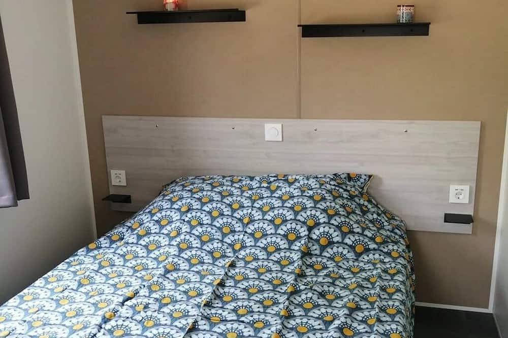 Zecamping 3 étoiles espace aquatique pataugeoire mobil-home Tv 20m2 in Le Boulou, Céret region