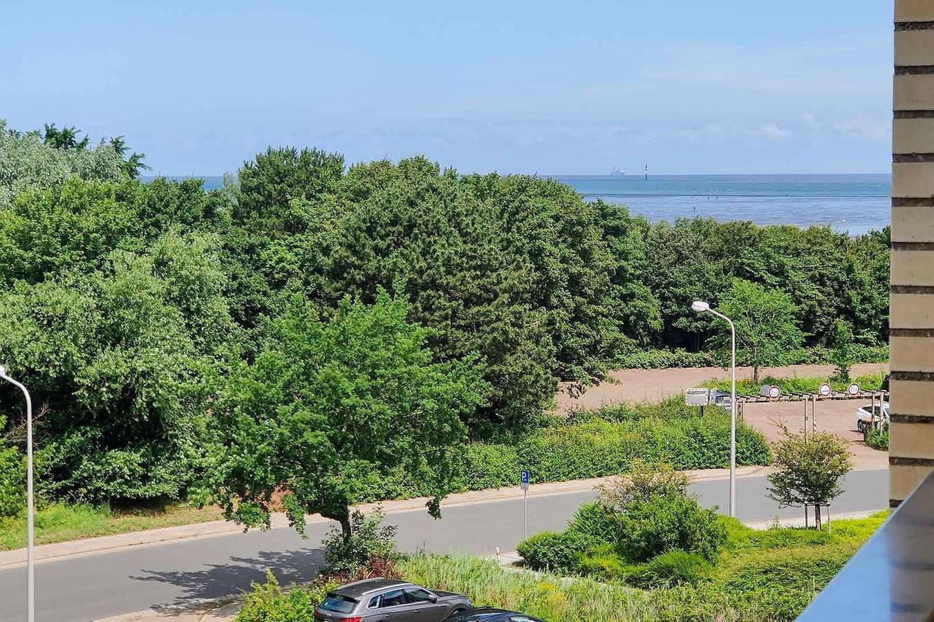 Ganze Wohnung, Moderne strandnahe Ferienwohnung 26 im Strandhochhaus Döse in Döse, Cuxhaven
