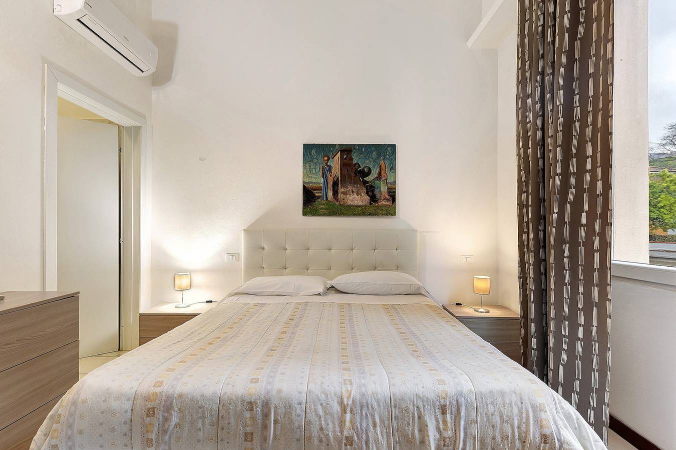 Zimmer Girasole – Doppelzimmer mit Gemeinschaftsgarten, Wlan und Klimaanlage in Prato, Prato Provinz