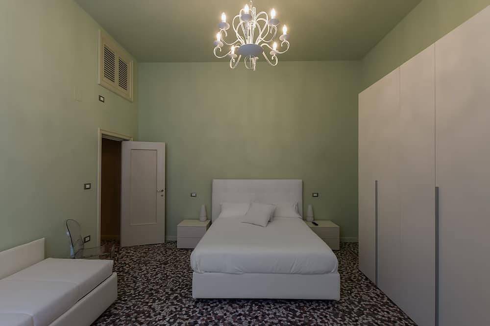 Ganze Wohnung, Alighieri Theatre charming suite in Ravenna, Ravenna Provinz