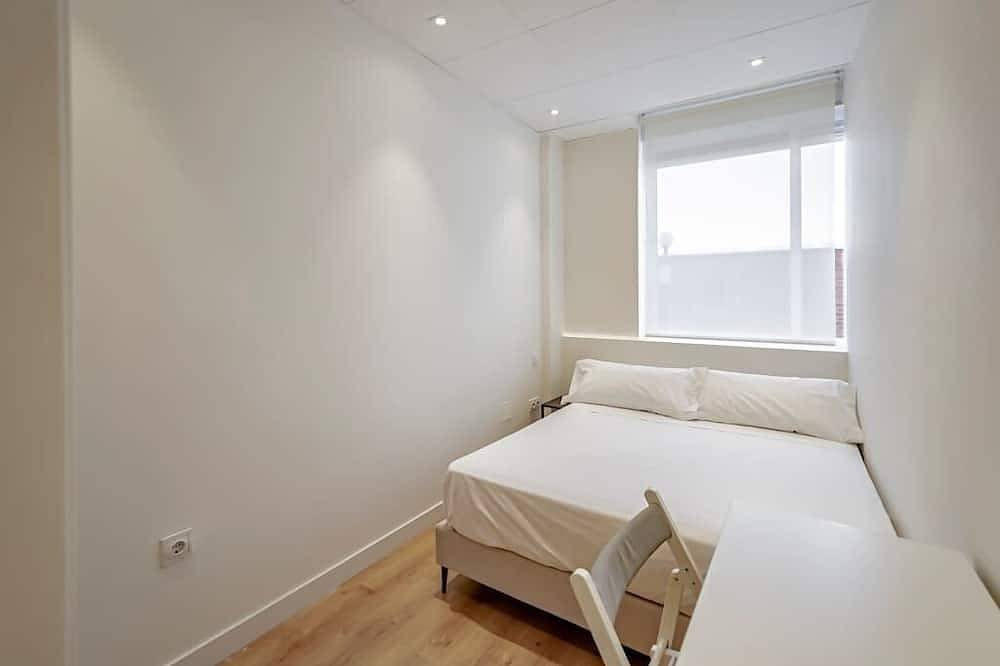 Entire apartment, New Luxury Apartment Madrid Airport 107 in Madrid, Madrid Province