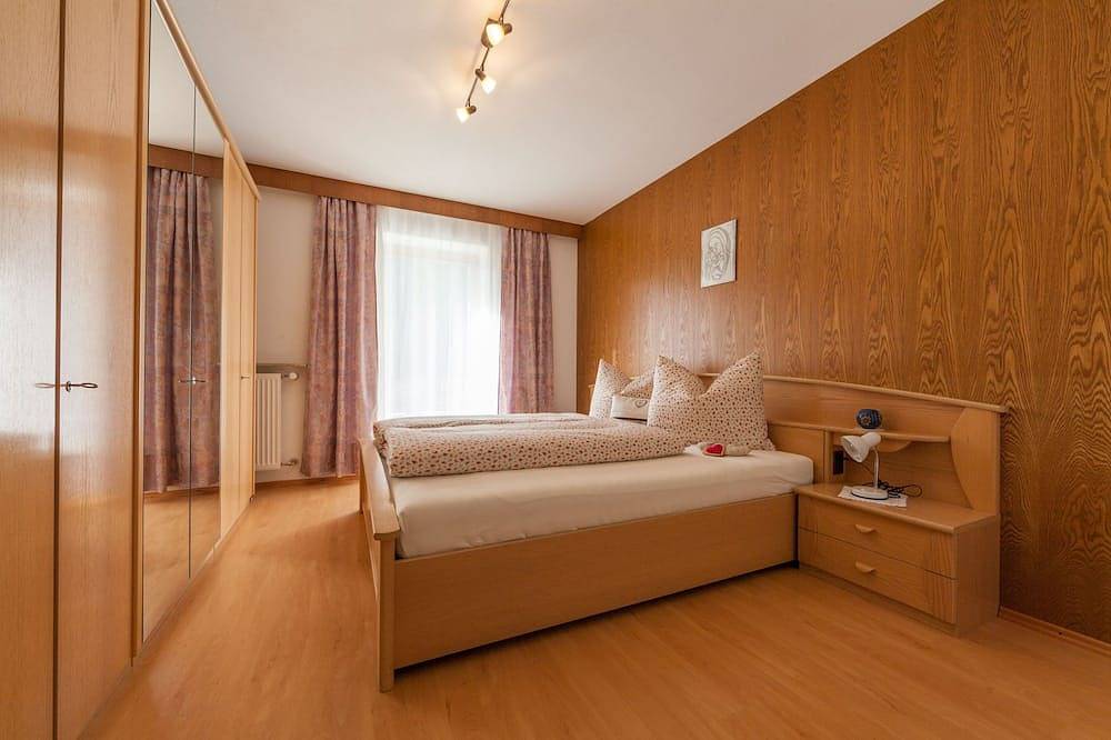 Ganze Wohnung, Geräumige Ferienwohnung in ruhiger Lage im schönen Antholzertal im Haus Erlenhof in Antholz, Rasen-Antholz