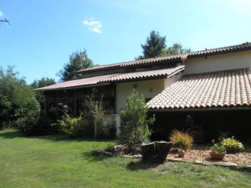 Gîte pour 5 personnes, avec jardin à Saint-Perdon