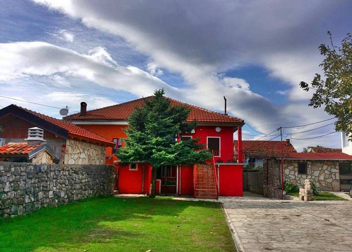 Apartament wakacyjny dla 8 osób, z Balkon i Taras oraz Ogród i Widok w Podgorica