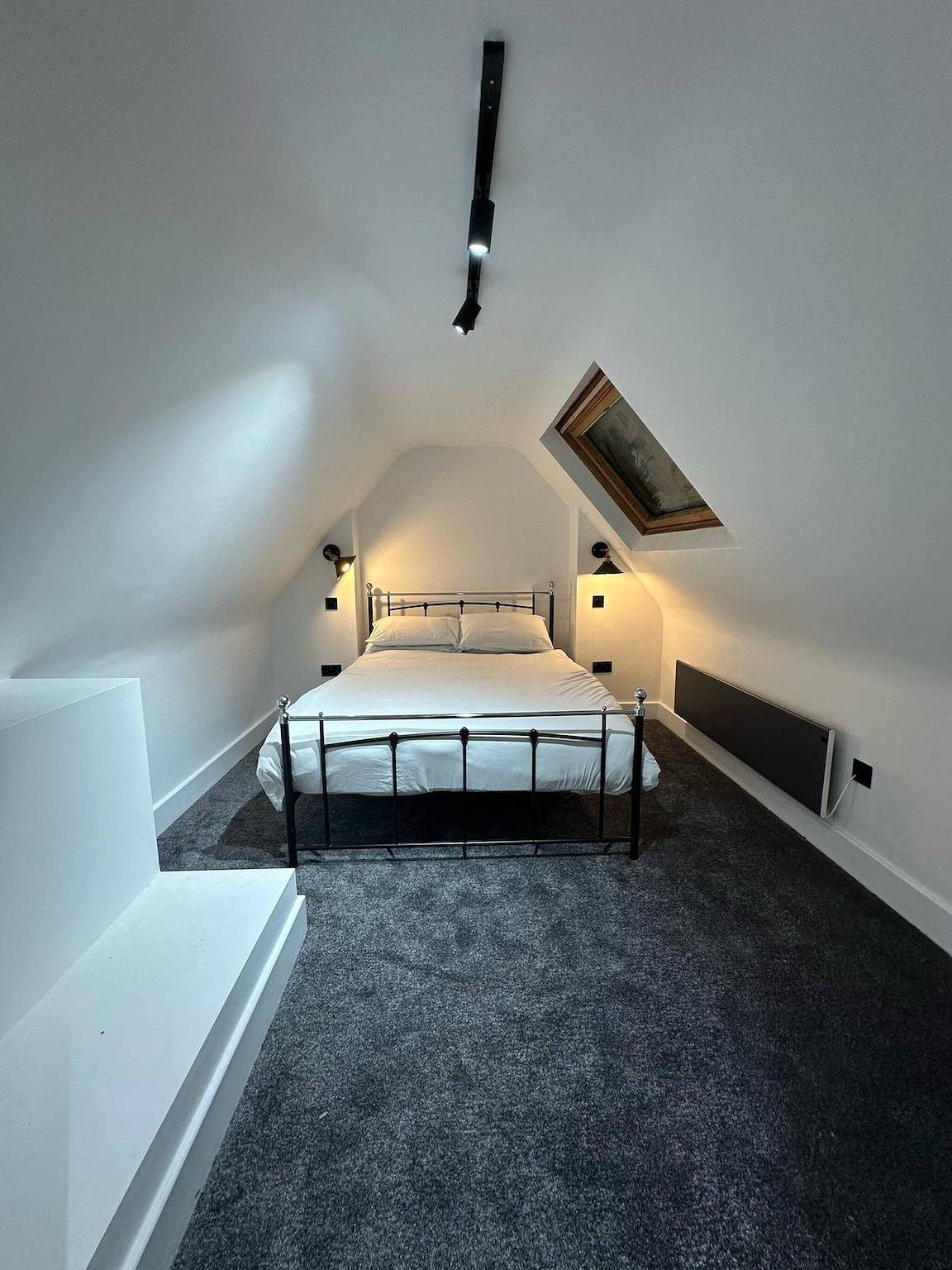Entire apartment, Dippen Hall Apartment - Minutes From London Gatwick in Godstone, Surrey