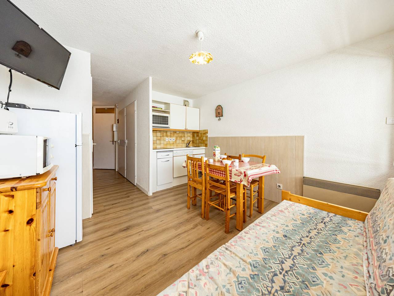 Entire studio, Cozy apartment in Saint François Longchamp - 5 pers, near slopes and shops in Saint-François-Longchamp, Le Grand Domaine