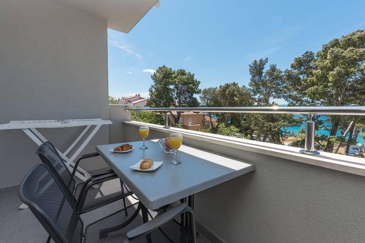 Ferienwohnung für 2 Personen, mit Balkon/Terrasse in Makarska