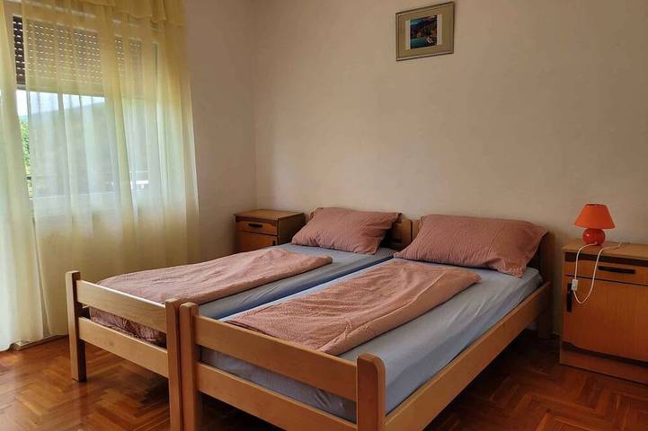 Ganze Wohnung, Ferienwohnung mit Balkon in Plomin, Ostküste Istrien