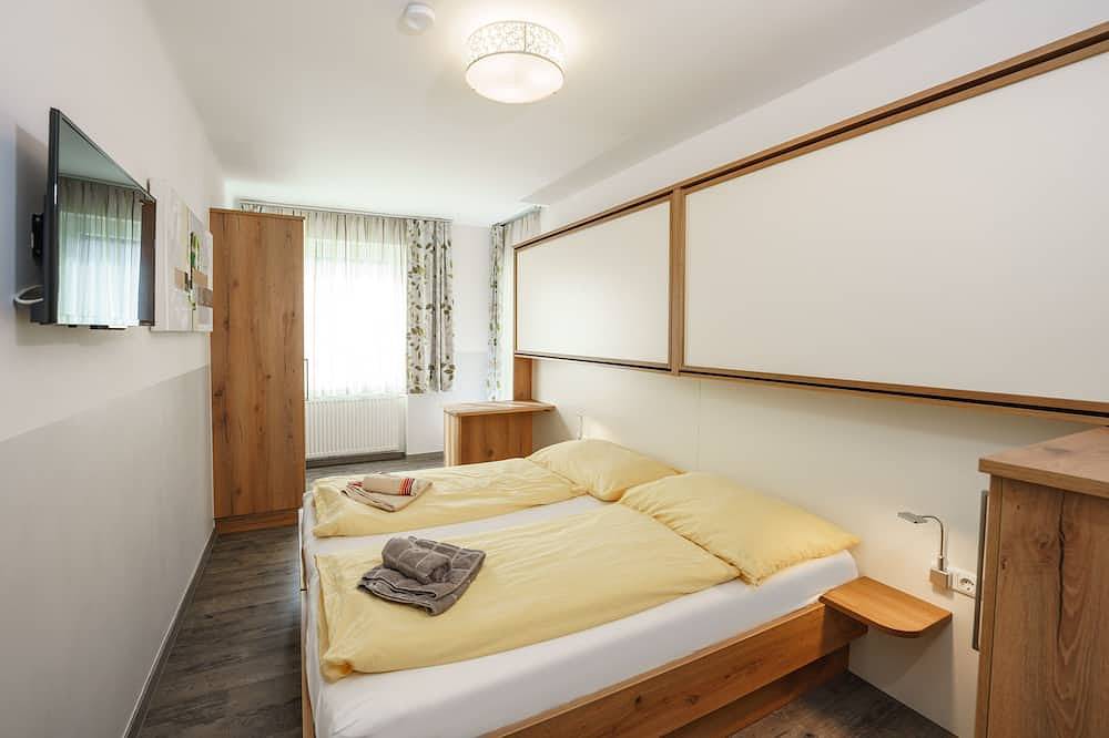 Entire apartment, Salzburg: Apartment Riverside 2 for 1 - 12 people in Salzburg, Salzburg region