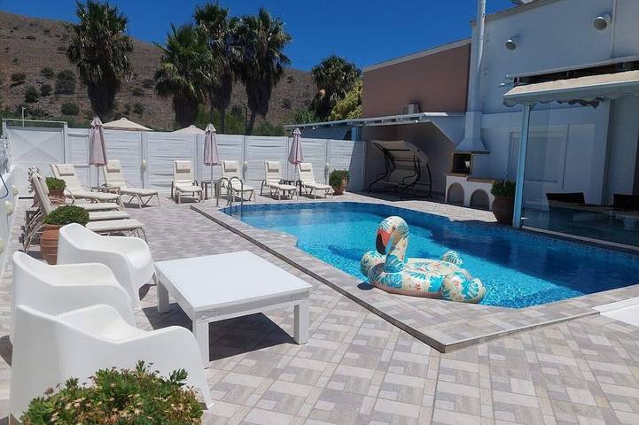 Villa für 10 Personen, mit Balkon - 1