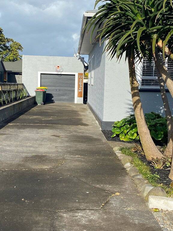 Ganze Wohnung, Studio 22 ….5 minute walk to sand. 2 minute bike to walkway . in New Plymouth, Taranaki