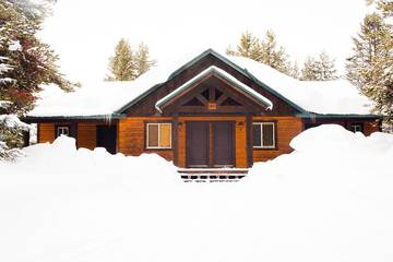 Log Cabin for 6 Guests in Island Park, Fremont County (ID), Picture 1
