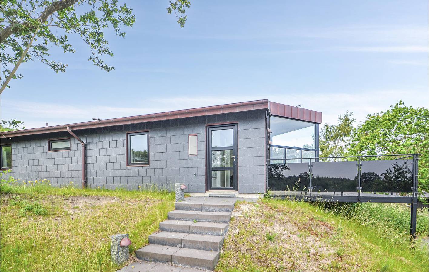 Holiday home for 6 people with terrace in Bønnerup Strand, Glesborg