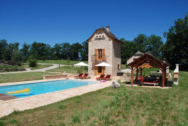 Gîte pour 3 personnes, avec piscine