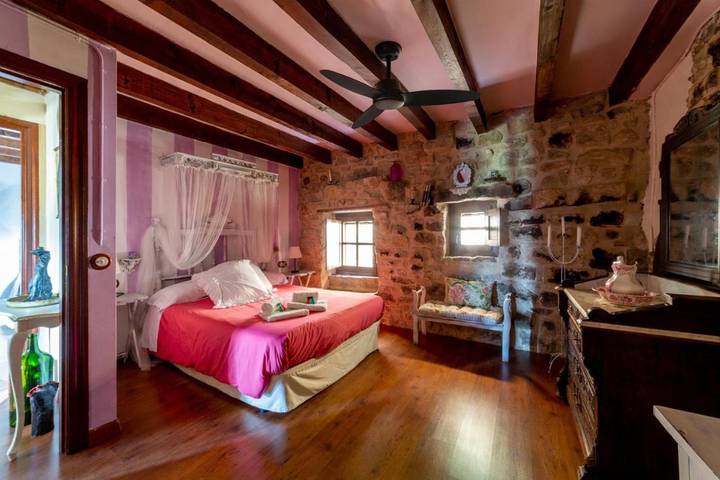 Casa rural para 15 personas, con jardín además de piscina y jacuzzi en Urgel - 3