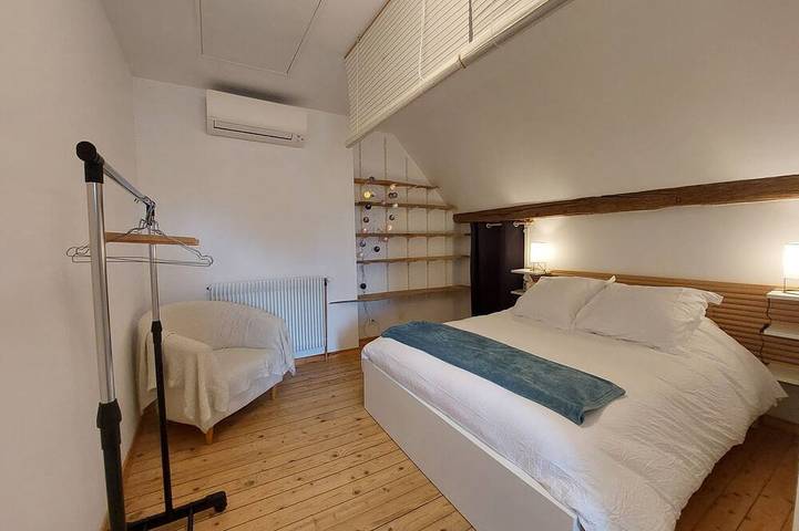 Location de vacances pour 4 personnes, avec jardin à Saint-Gervais-en-Vallière - 2