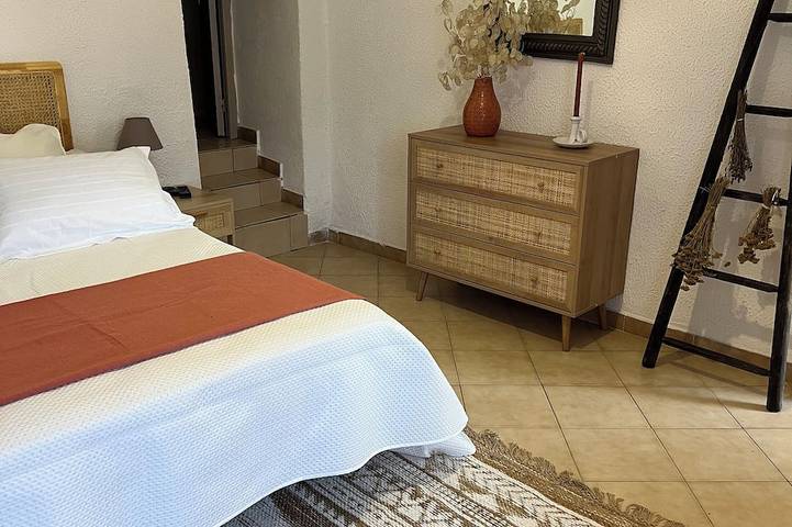 Location de vacances pour 2 personnes, avec jardin et terrasse à Manso (homonymie) - 3