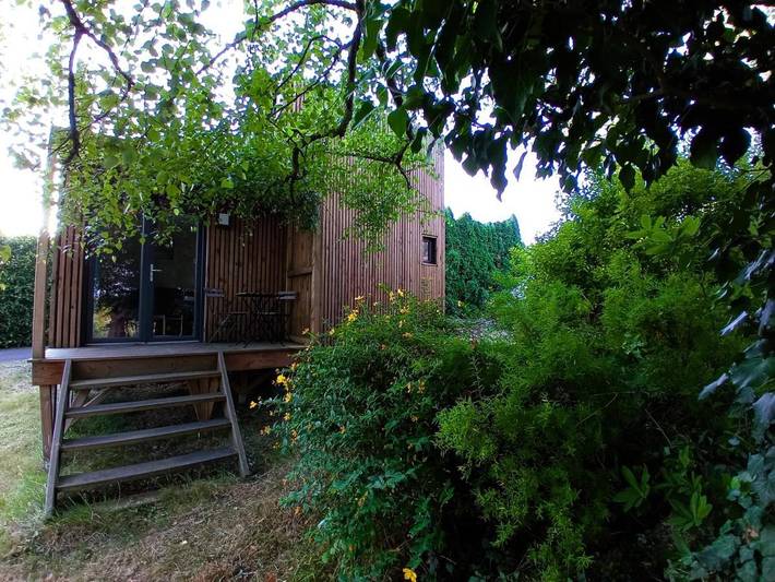 Gîte pour 4 personnes, avec Balcon et Terrasse ainsi que Jardin et Vue à Étuz