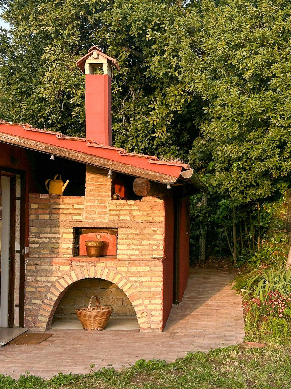 Landhaus aus dem Jahr 1927 in Rom im Park der Appia Antica in Rom, Rom Provinz