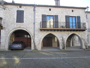 Gîte pour 5 personnes, avec vue et terrasse, animaux acceptés à Tournon-d'Agenais