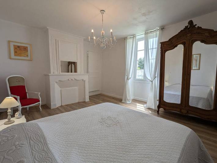 Gîte pour 4 personnes, avec Terrasse ainsi que Jardin et Vue à Roullet-Saint-Estèphe - 3