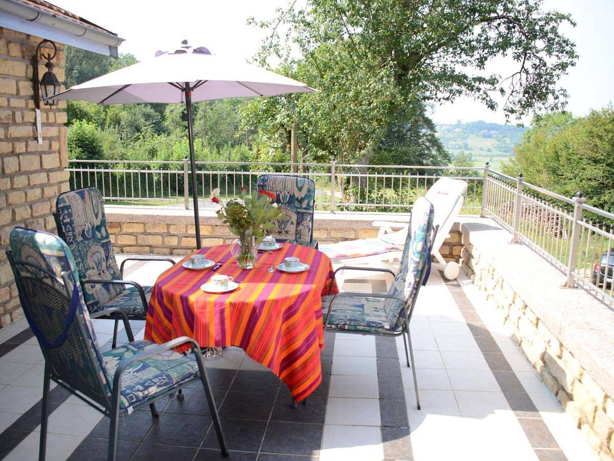 Authentic holiday home in the Champagne region in Laferté-sur-Amance, Haute-Marne