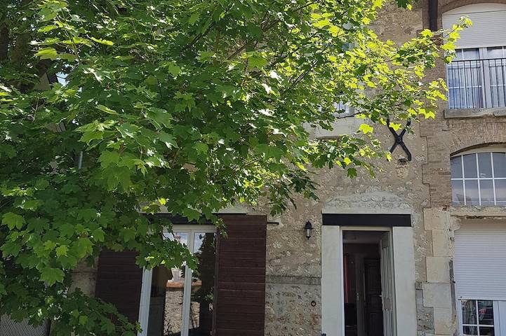 Gîte pour 8 personnes, avec jardin et terrasse