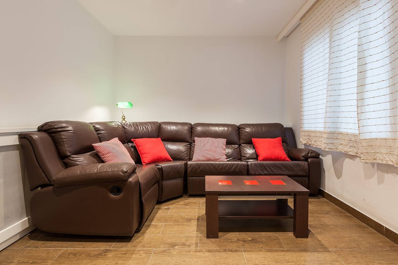 Appartement entier, Appartement 'Lemon Tree' avec terrasse privée, Wi-Fi et climatisation in Canet de Mar, Costa del Maresme