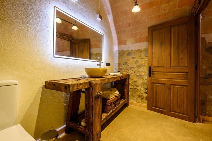 Gîte pour 4 personnes, avec jardin, adapté aux familles à Siurana - 4