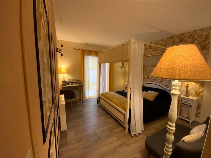 Location de vacances pour 6 personnes, avec vue ainsi que piscine et jardin, animaux acceptés à Commensacq - 4