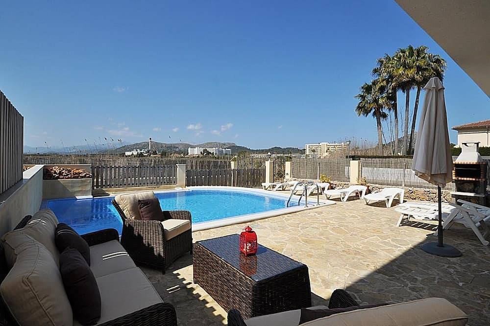 Villa Jeronimo, mit privatem Pool in Playa de Muro in Playa de Muro, Muro