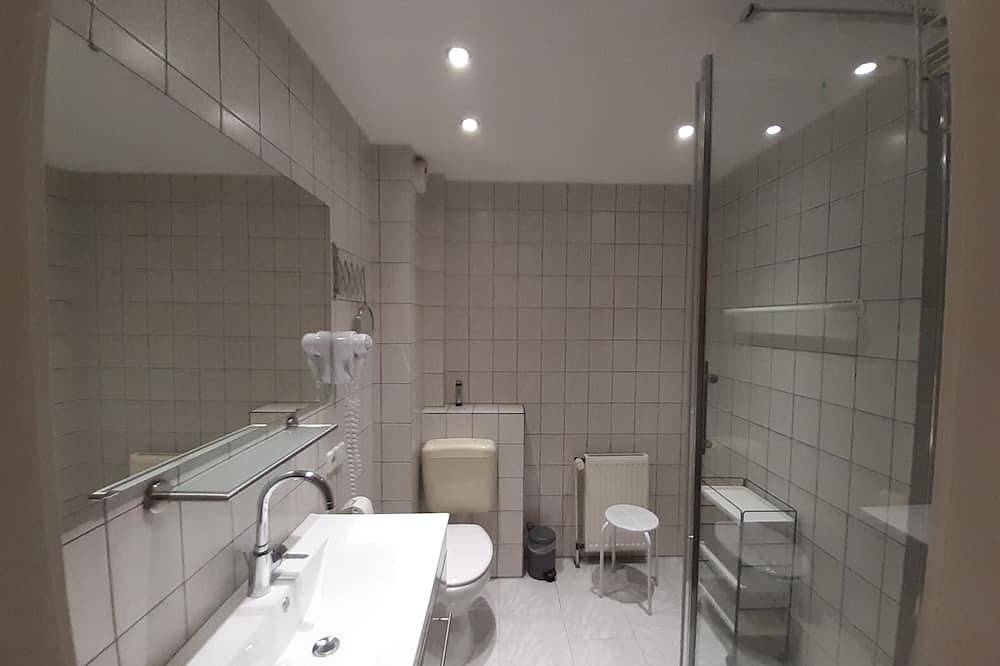 Ganze Wohnung, Urlaub pur. Ankommen und wohlfühlen, 2-5 Pers. 80qm, Terrasse, 2 Schlafz. W-lan in Walkenried, Harzvorland