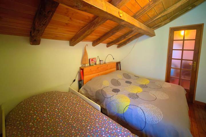 Gîte pour 15 personnes, avec jardin à Sengouagnet - 4