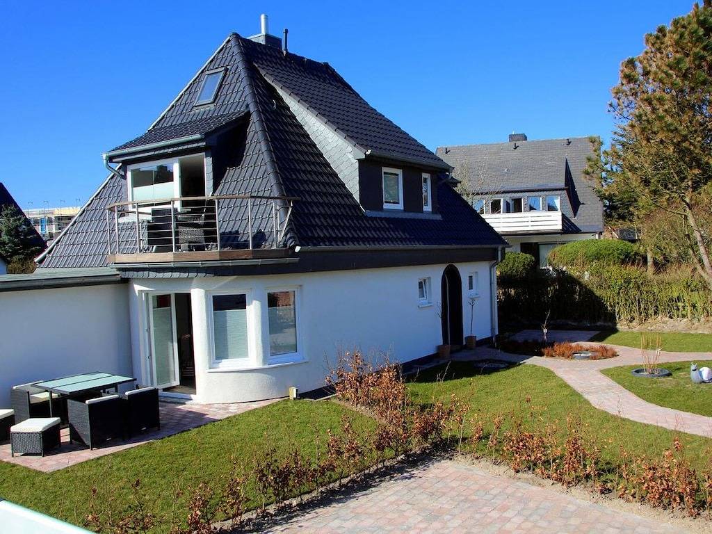 Wohnung in Westerland mit Schwimmbecken in Westerland, Sylt (Gemeinde)