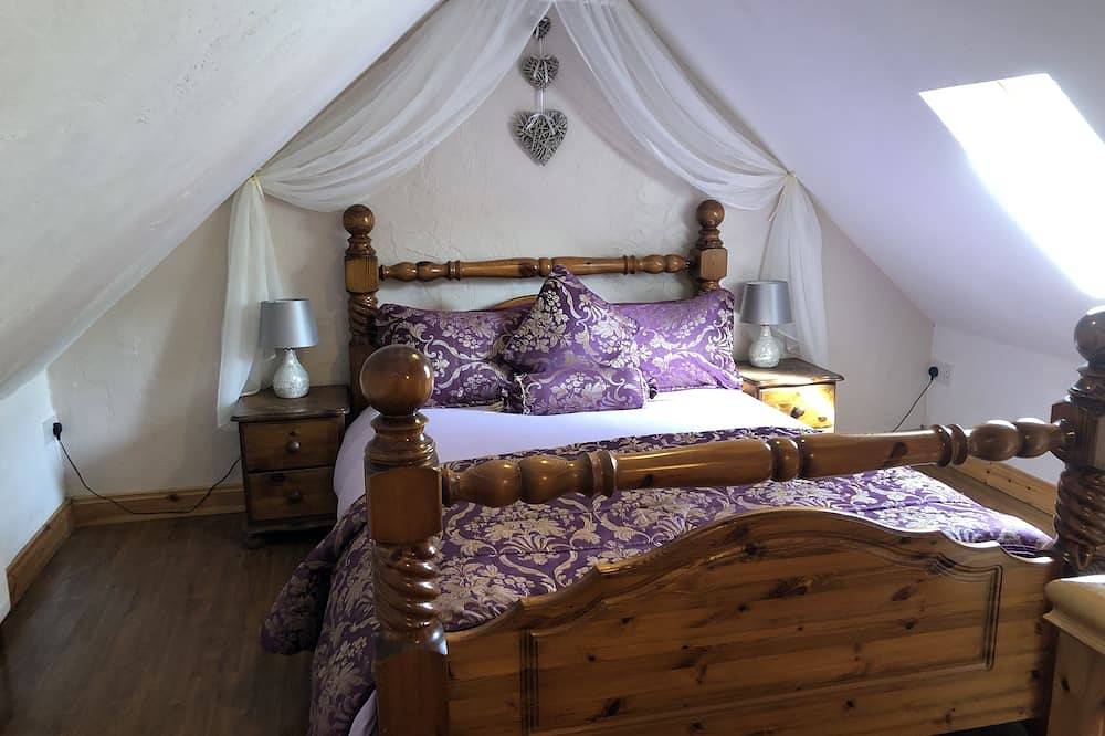 Mc Courts Cottage, Mourne Mountains in County Down
