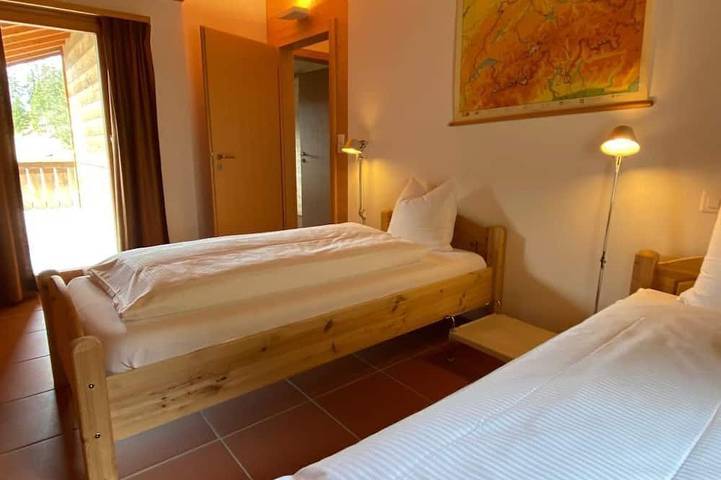 Ganze Wohnung, Haus Gaut Langwies by Arosa Holiday Appartement/Fewo, Dusche und Badewanne, 8-Be in Arosa, Plessur Alpen