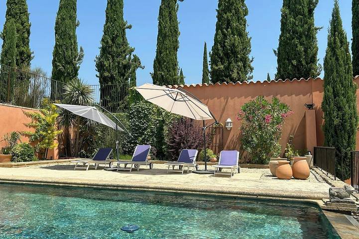 Casa de vacaciones para 8 personas, con jardín y piscina, Se admiten mascotas - 1