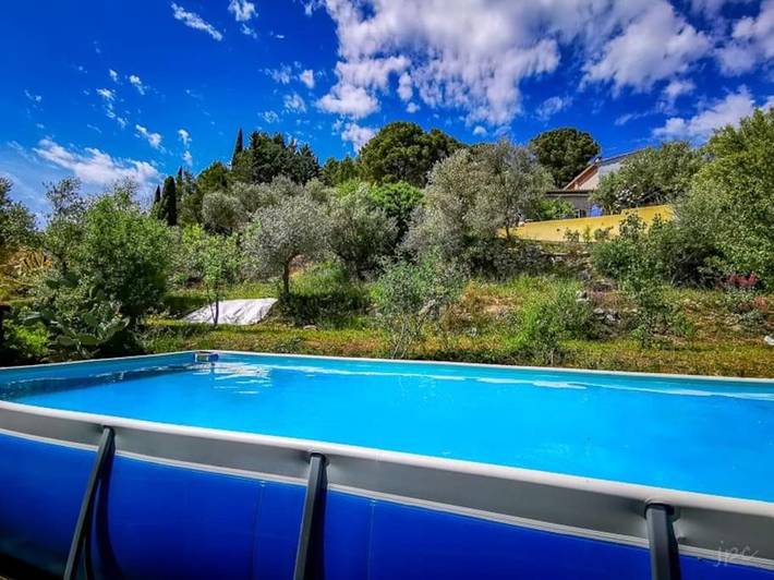 Location de vacances pour 4 personnes, avec jardin ainsi que piscine et vue à Carnoules - 3