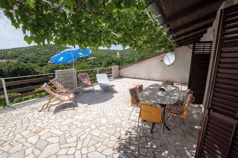 Ganze Ferienwohnung, Ferienwohnung mit Terrasse und Klimaanlage  in Primorje-Gorski Kotar