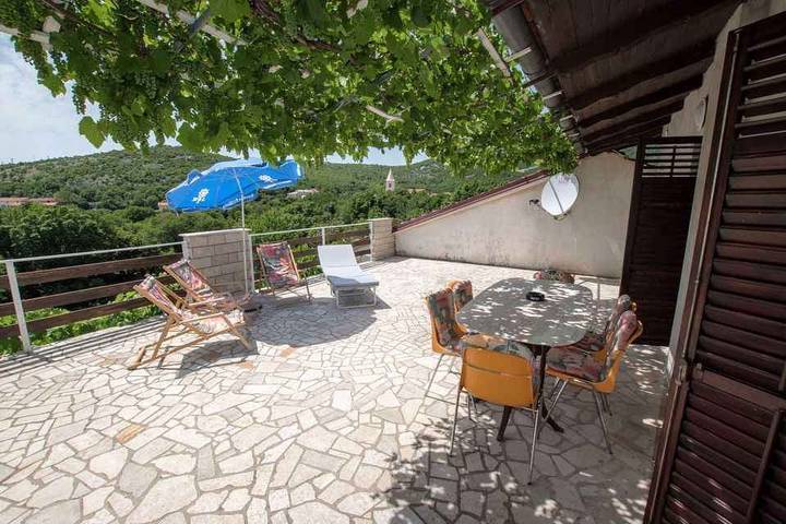 Ganze Ferienwohnung, Ferienwohnung mit Terrasse und Klimaanlage in Primorje-Gorski Kotar