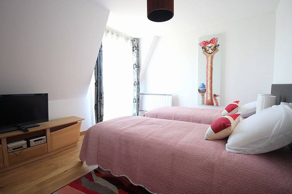 Appartement entier, Honore1 ~ Appartement 10 pers vue lac et Disneyland Paris in Serris, Seine-et-Marne