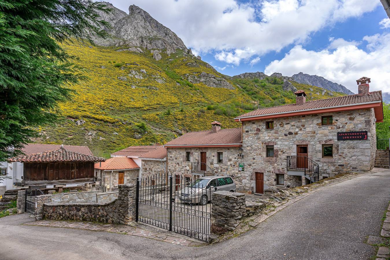 Ferienwohnung 'Lorences D' mit Bergblick in Somiedo, Cordillera Cantábrica