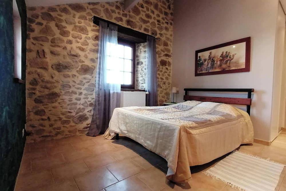 Grand gîte de charme avec piscine en Dordogne – jusqu’à 34 personnes/15 chambres in Busserolles, Parc naturel régional Périgord-Limousin