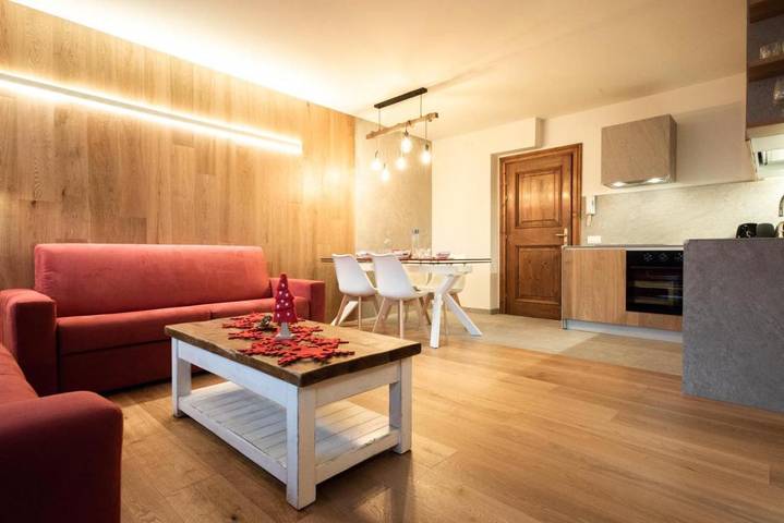 Baita per 7 persone, con panorama e giardino in San Vito di Cadore